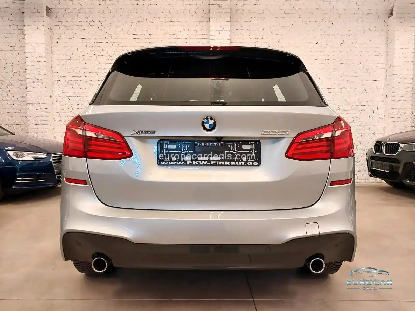 BMW 225
