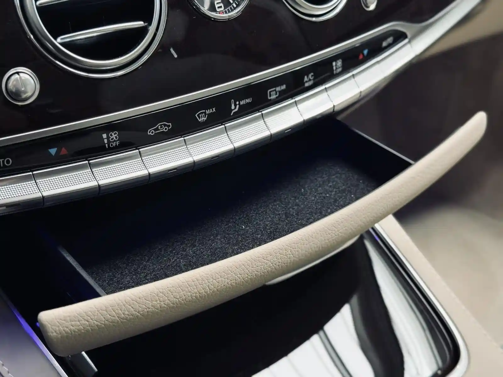 Mercedes-Benz S 560