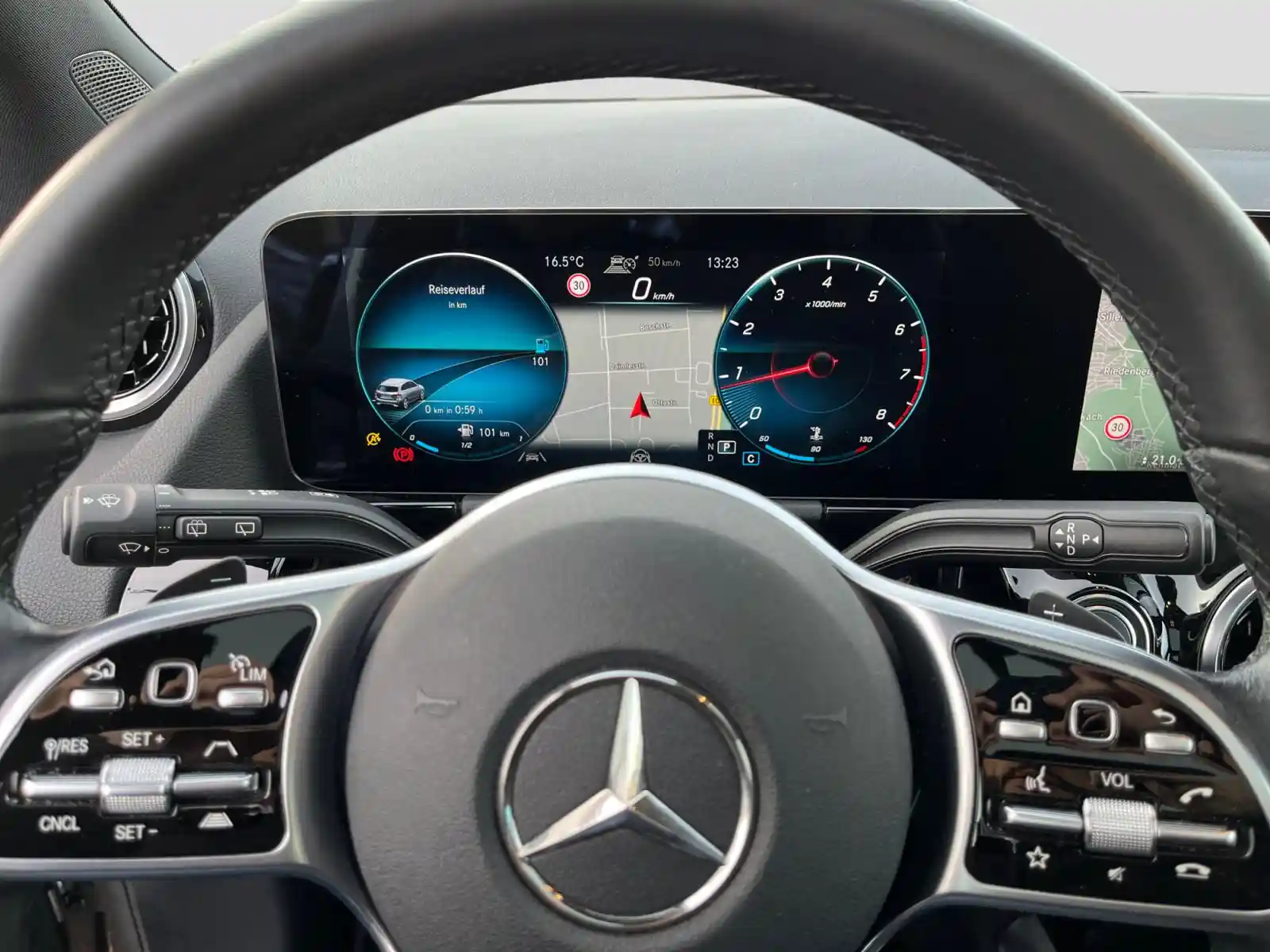 Mercedes-Benz B 200