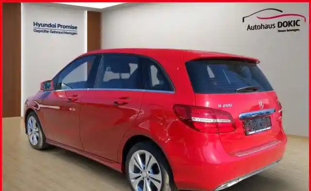 Mercedes-Benz B 200