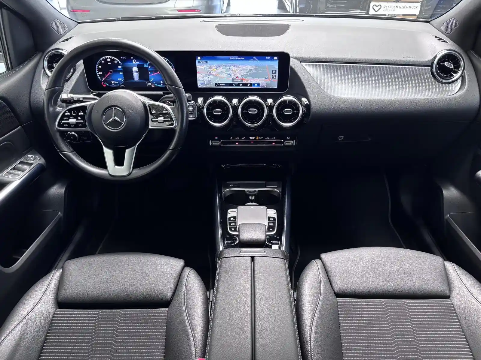 Mercedes-Benz B 220