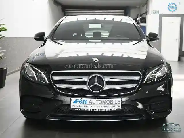 Mercedes-Benz E 200