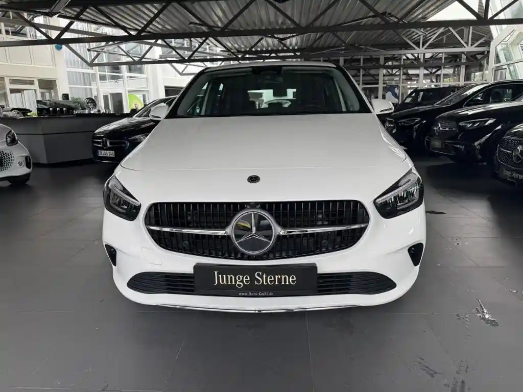 Mercedes-Benz B 200