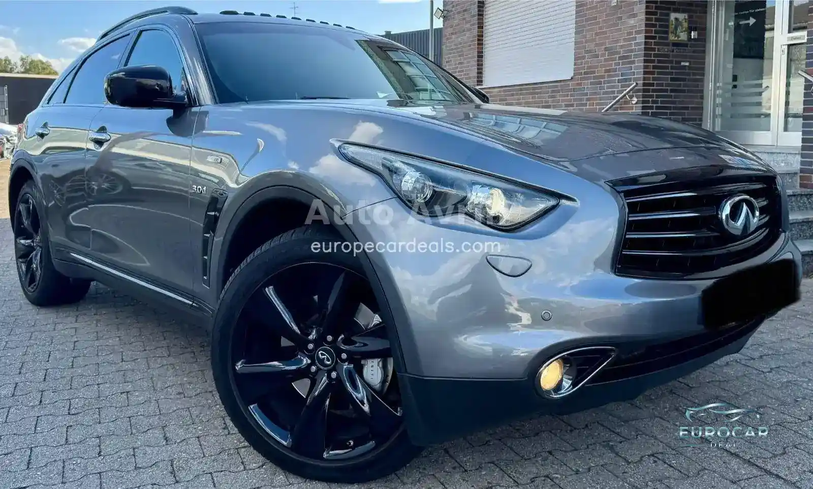 Infiniti QX70