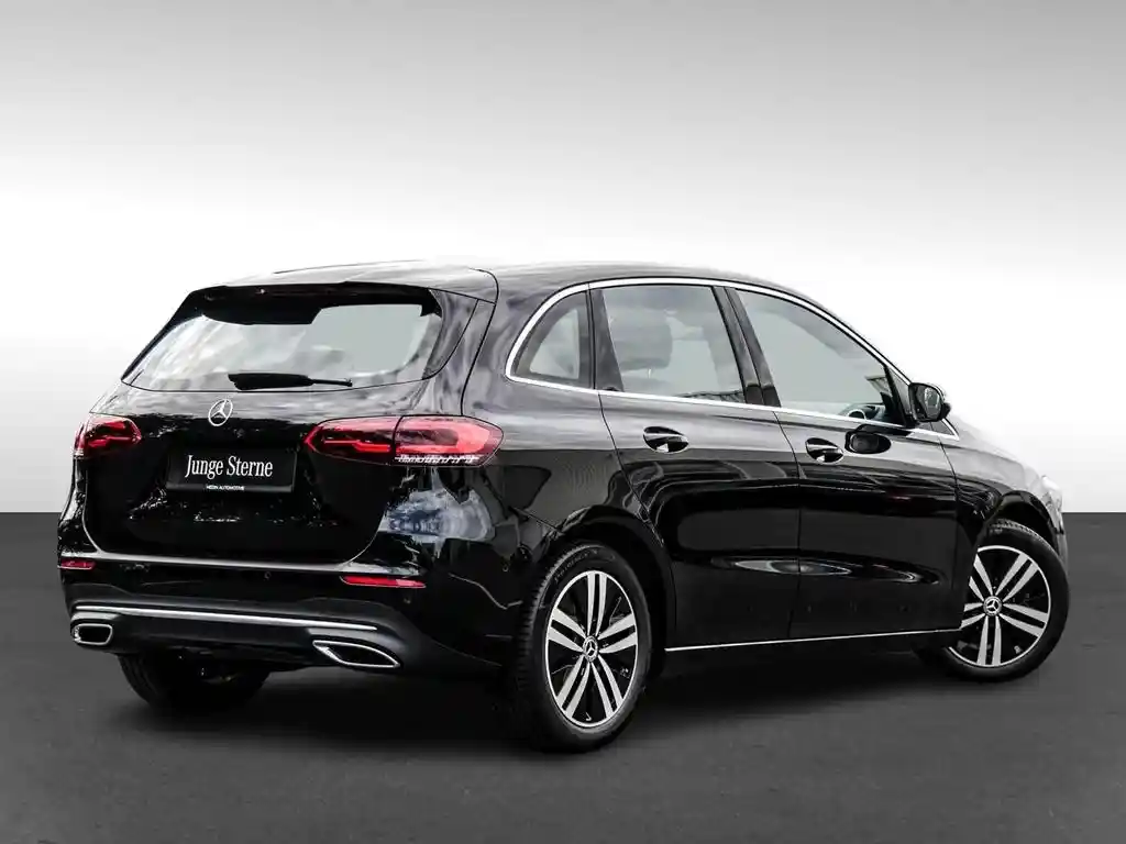 Mercedes-Benz B 220