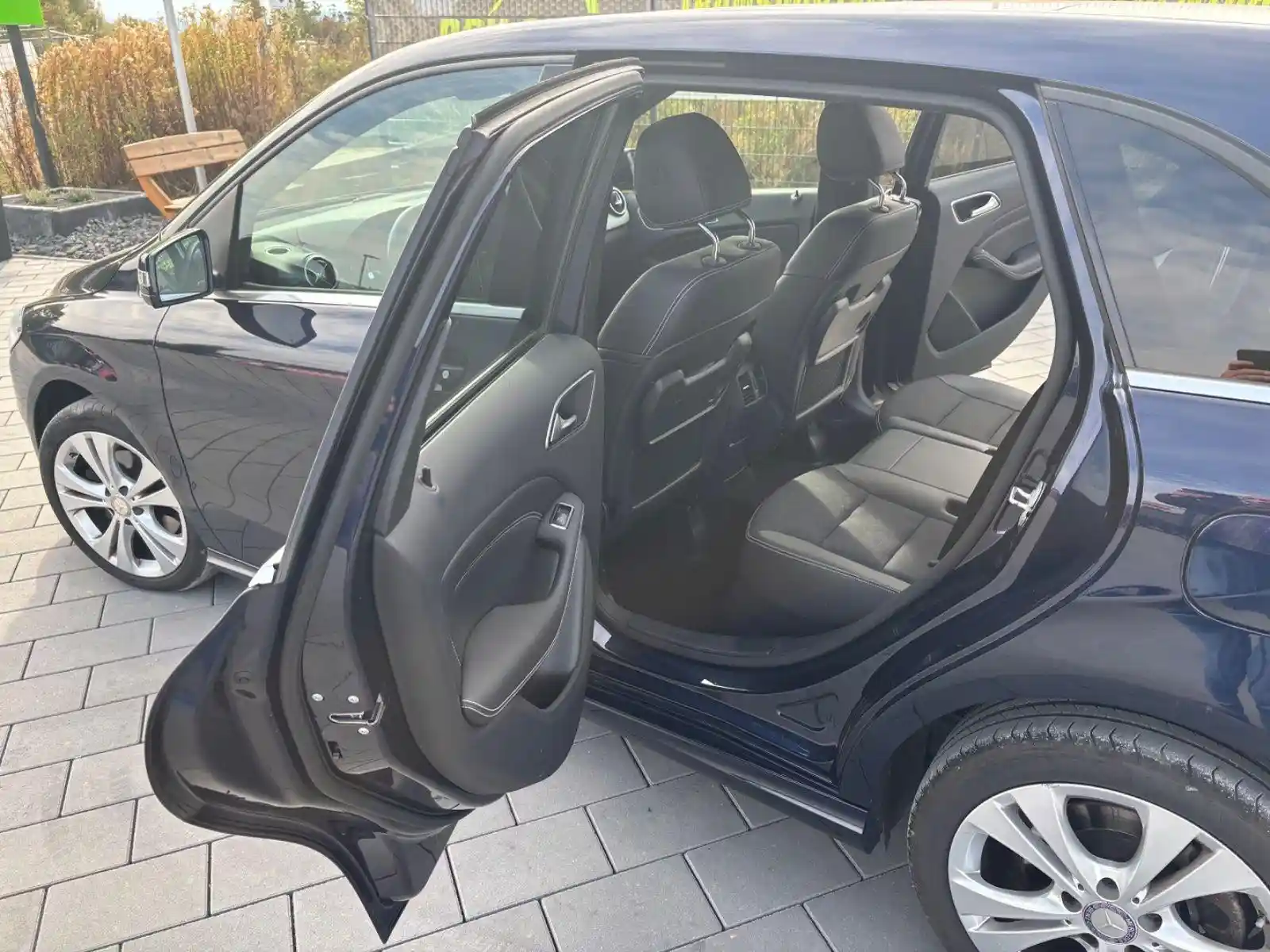 Mercedes-Benz B 200