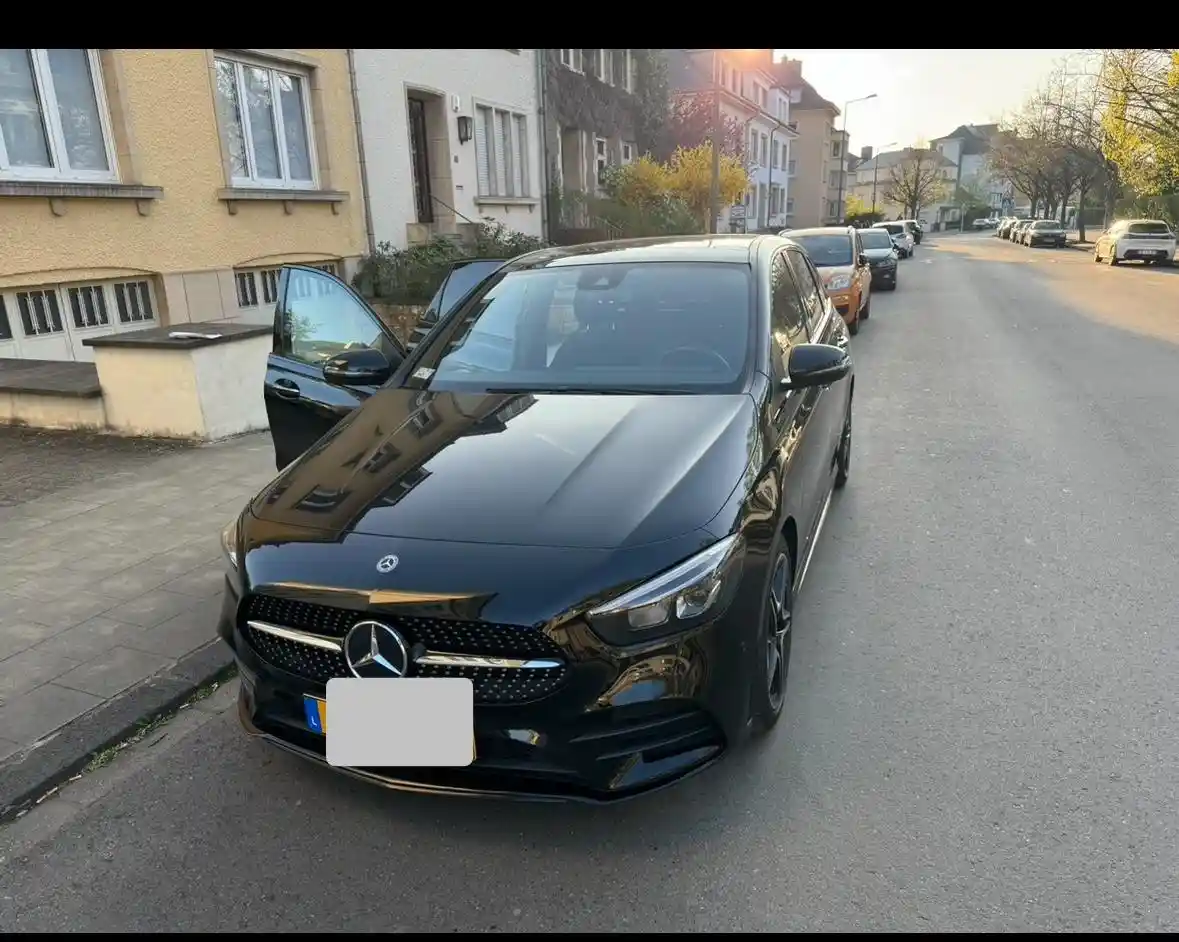 Mercedes-Benz B 200
