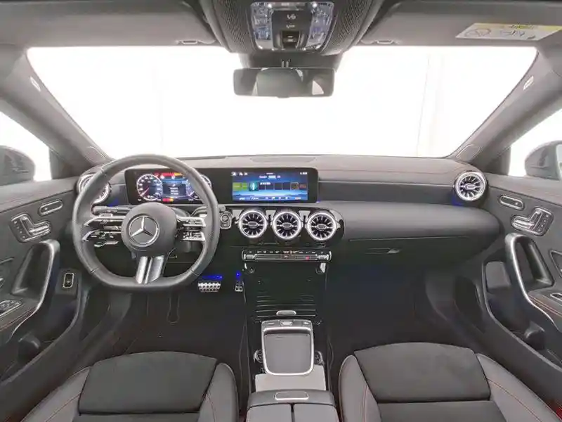 Mercedes-Benz CLA 200 Shooting Brake