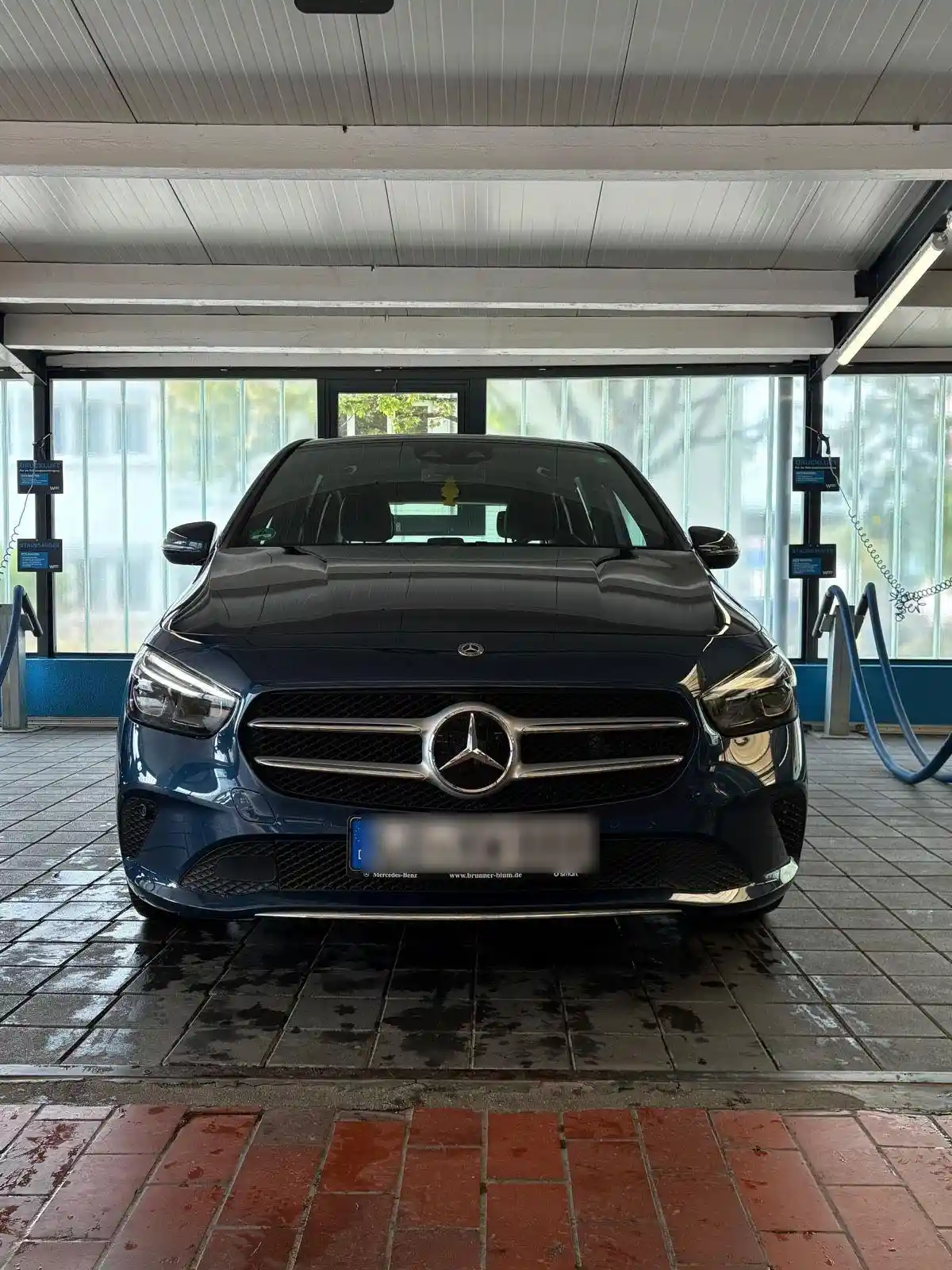 Mercedes-Benz B 200