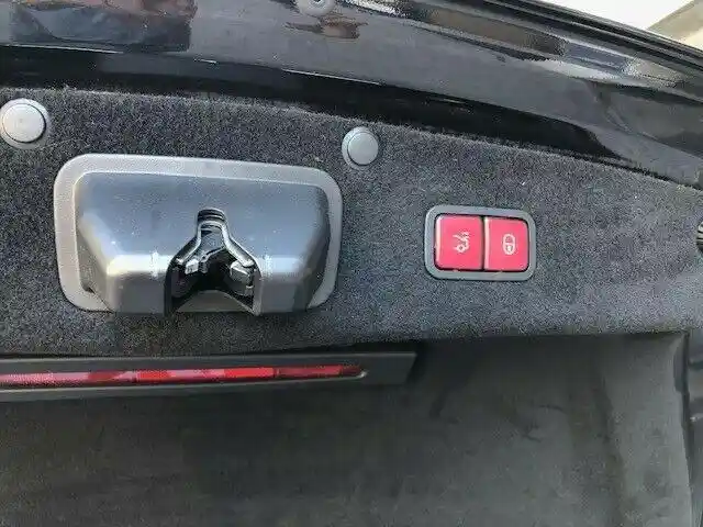 Mercedes-Benz S 400