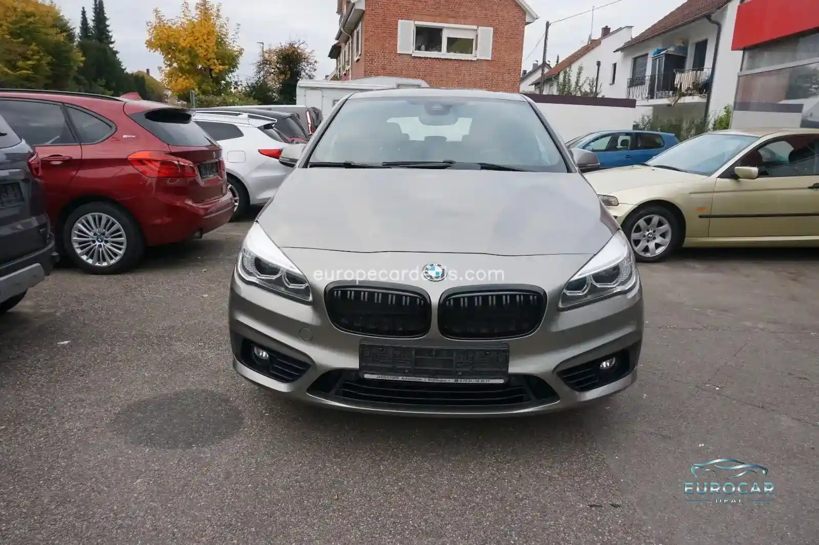 BMW 225