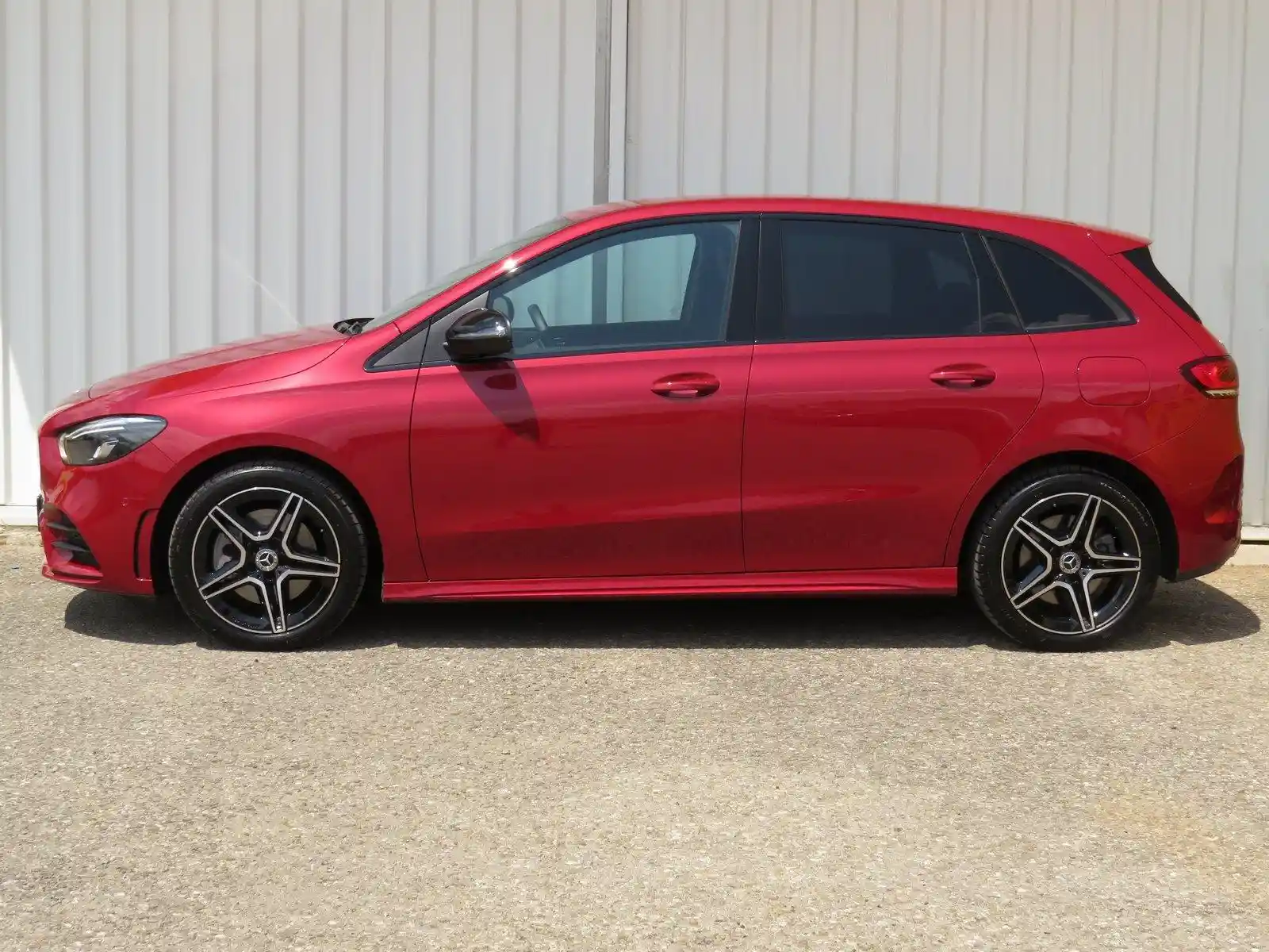 Mercedes-Benz B 250