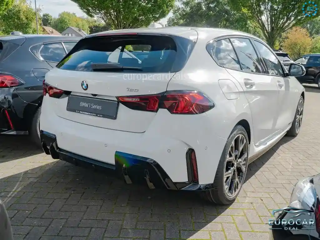 BMW 120