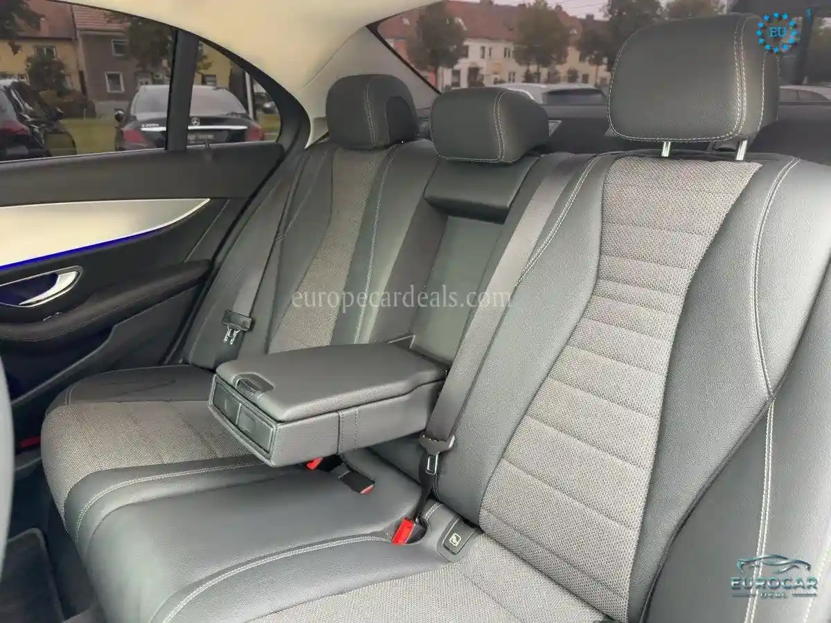 Mercedes-Benz E 220