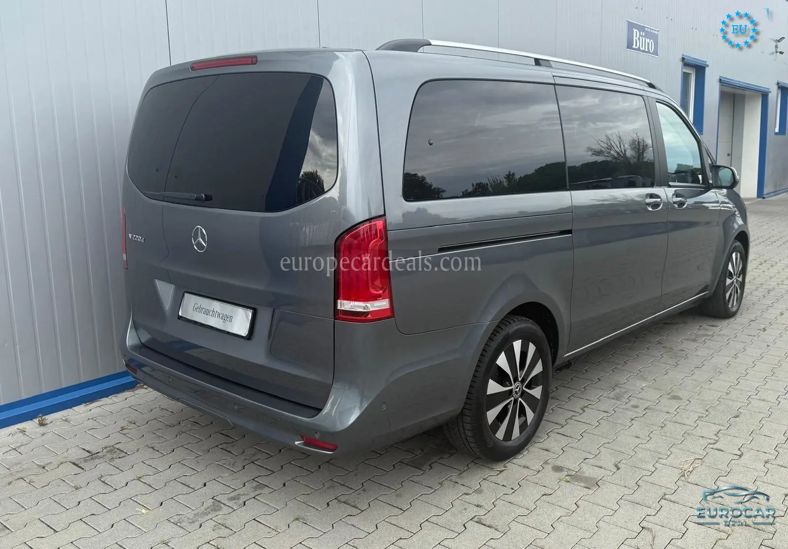 Mercedes-Benz V 220