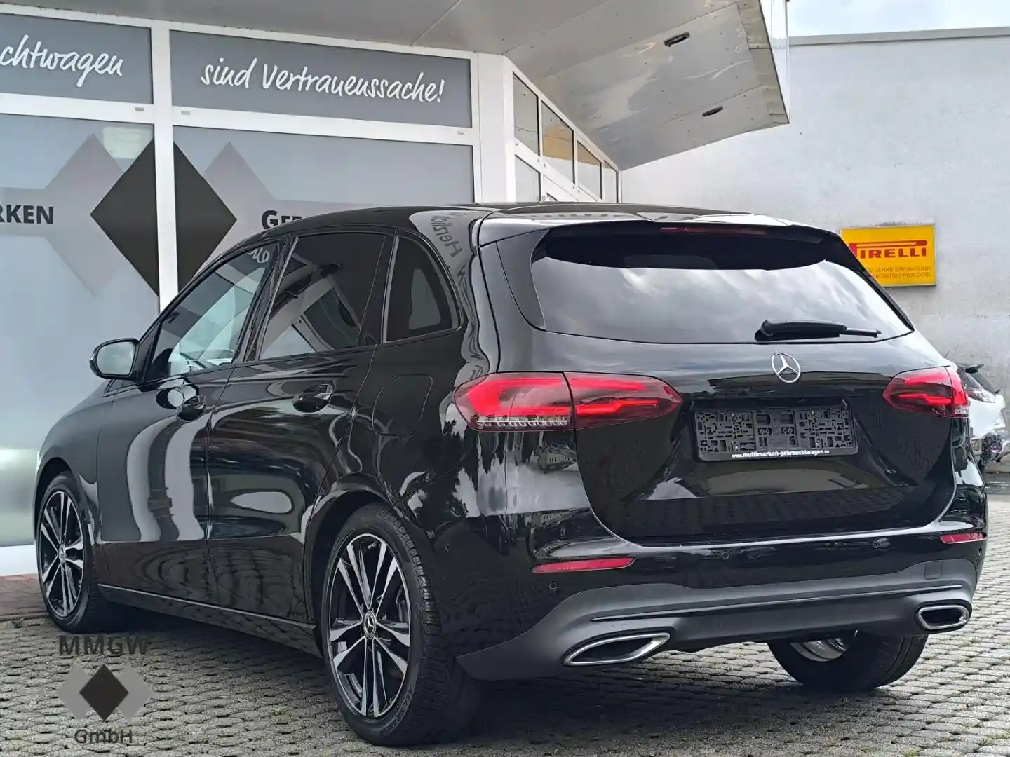 Mercedes-Benz B 220