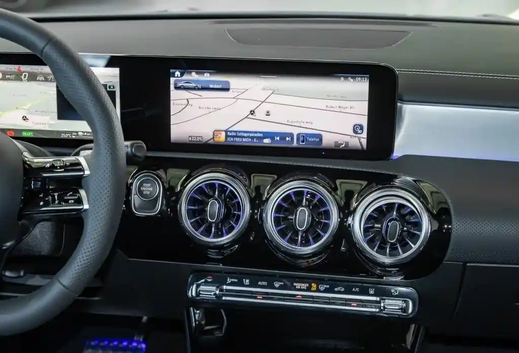 Mercedes-Benz CLA 250