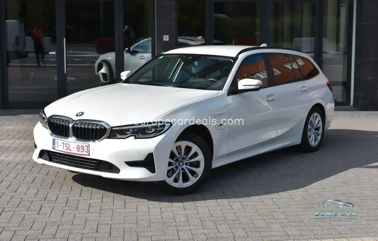 BMW 320