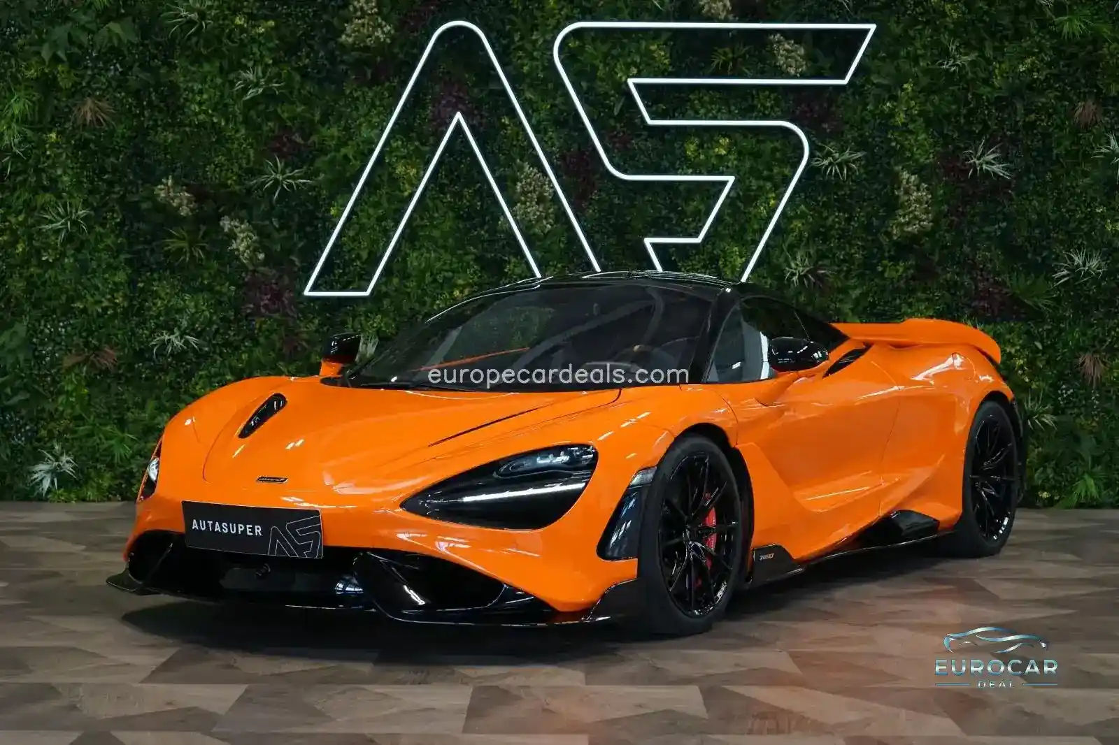 McLaren 765LT