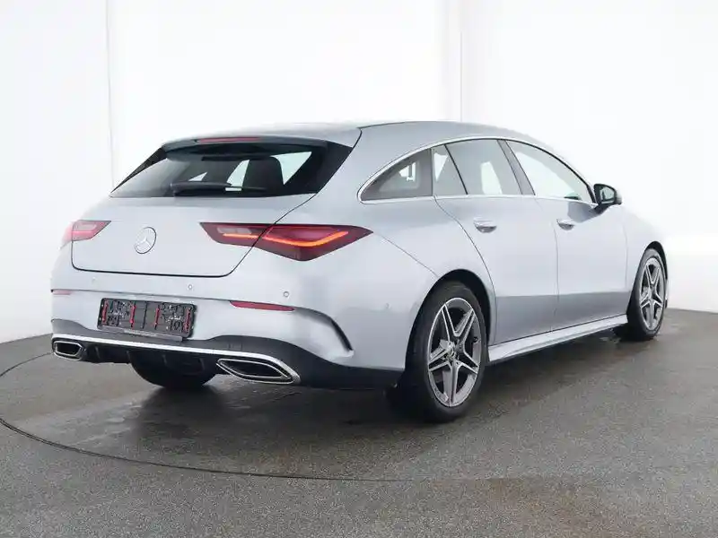 Mercedes-Benz CLA 200 Shooting Brake