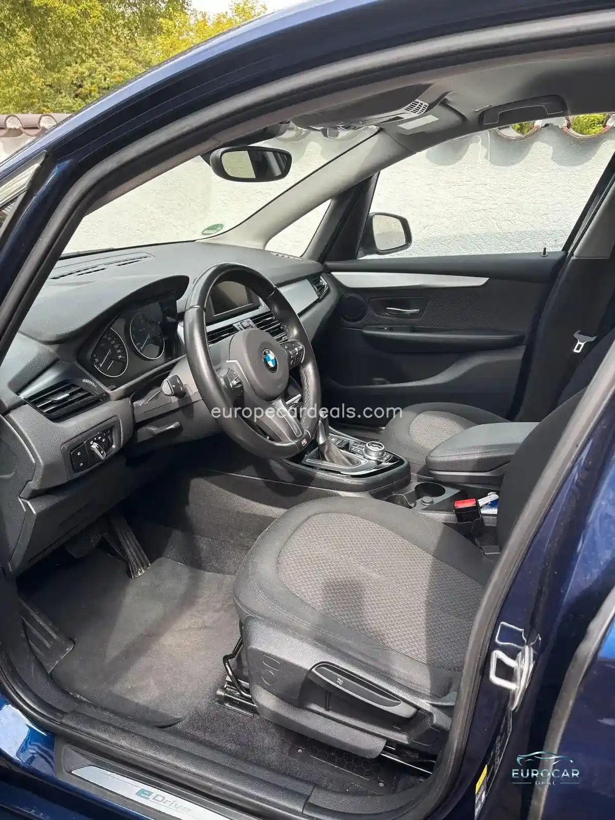 BMW 225