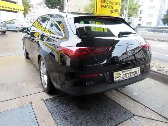 Mercedes-Benz CLA 180 Shooting Brake