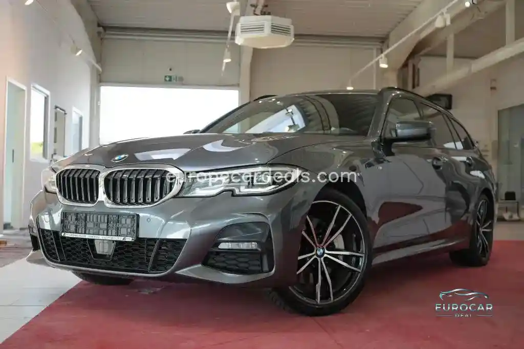 BMW 330