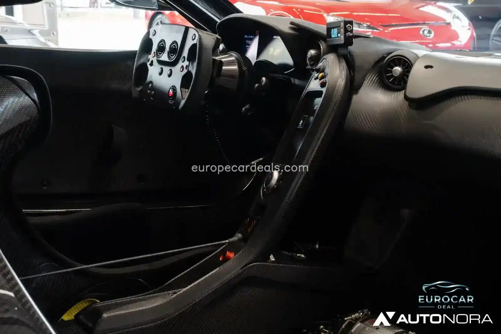 McLaren P1