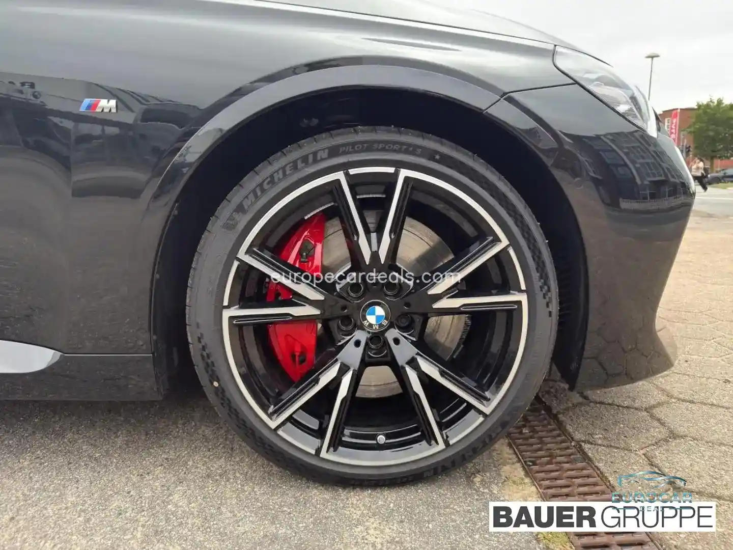 BMW M240i