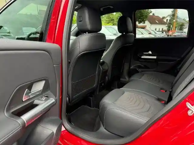 Mercedes-Benz B 250