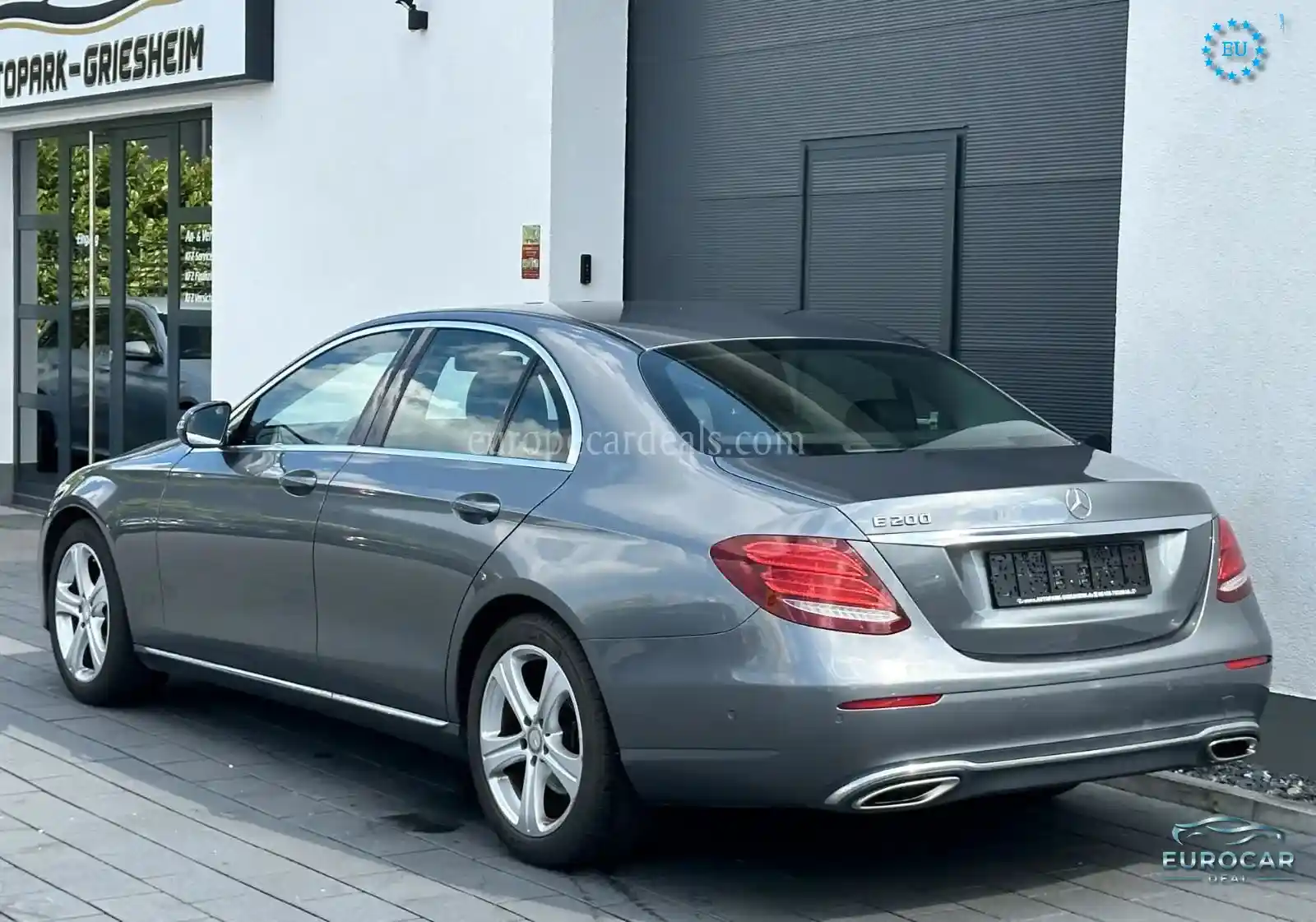 Mercedes-Benz E 200