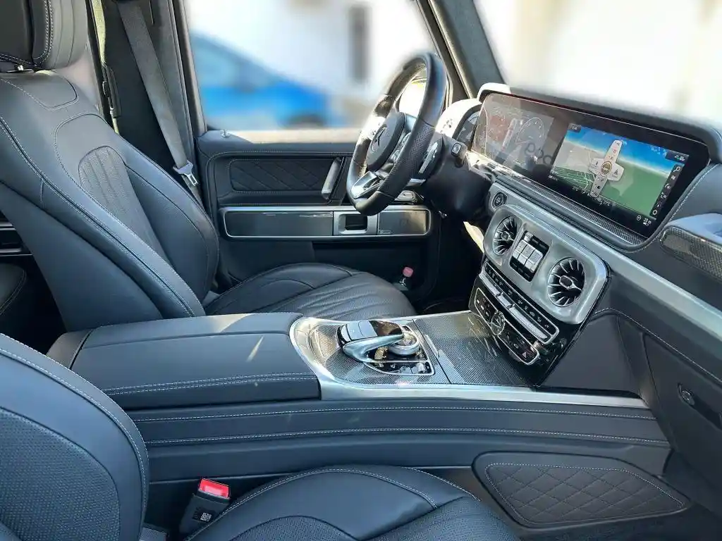 Mercedes-Benz G 500