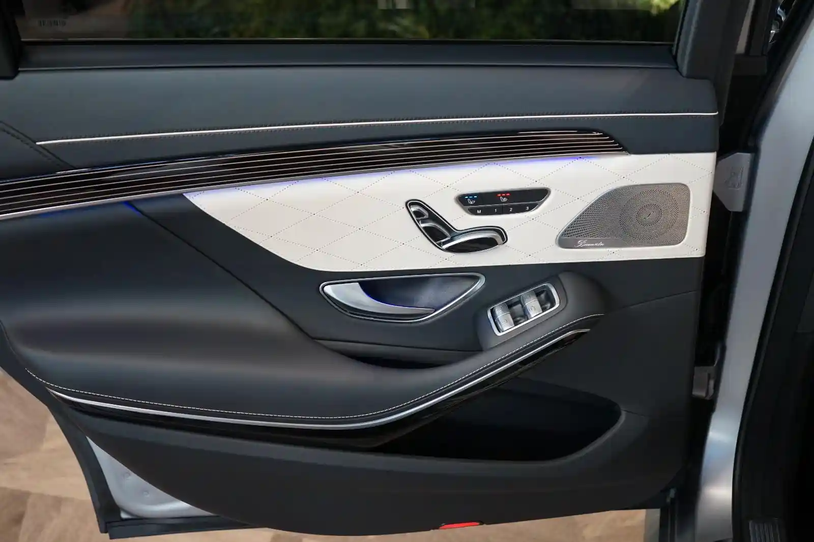 Mercedes-Benz S 560