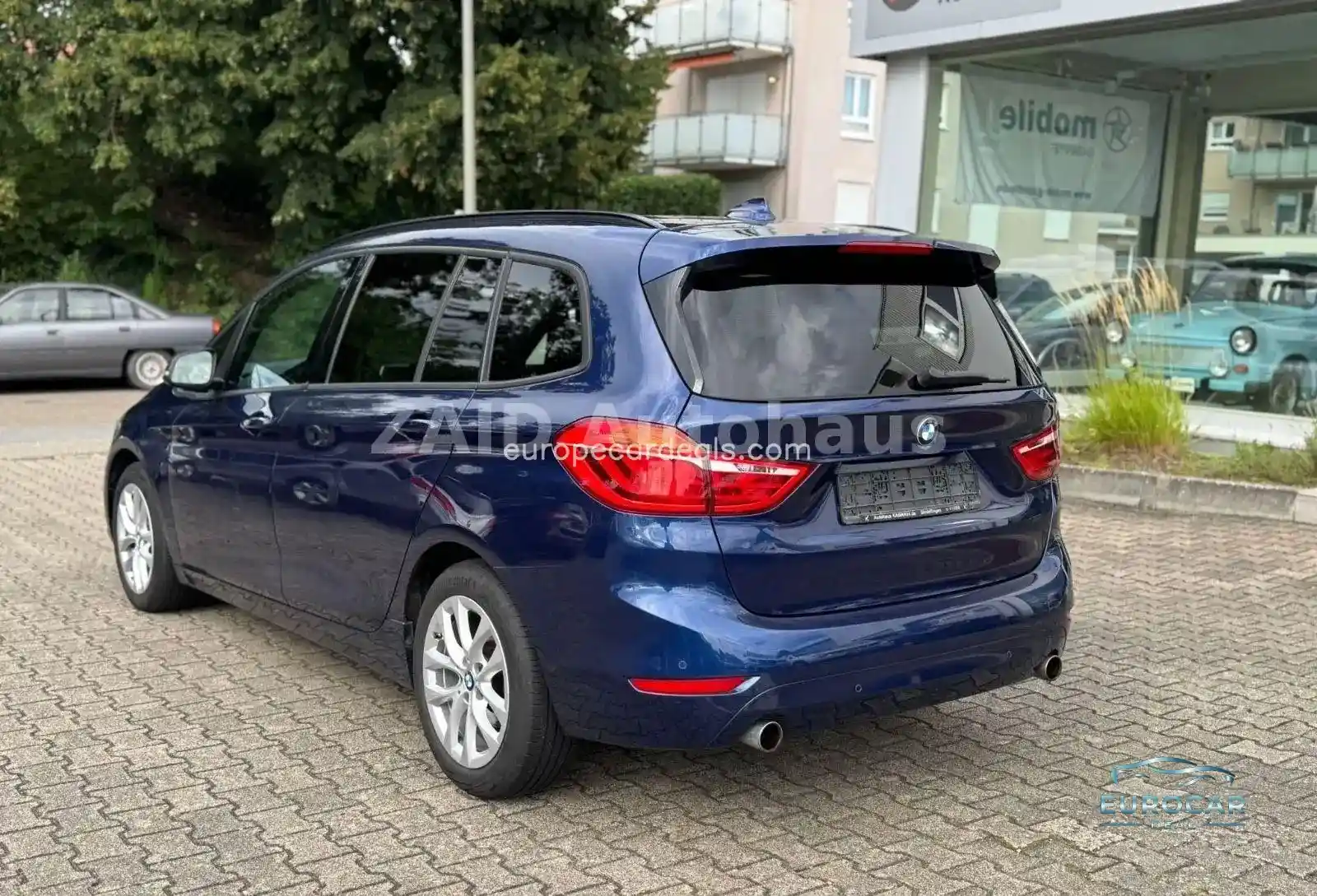 BMW 220