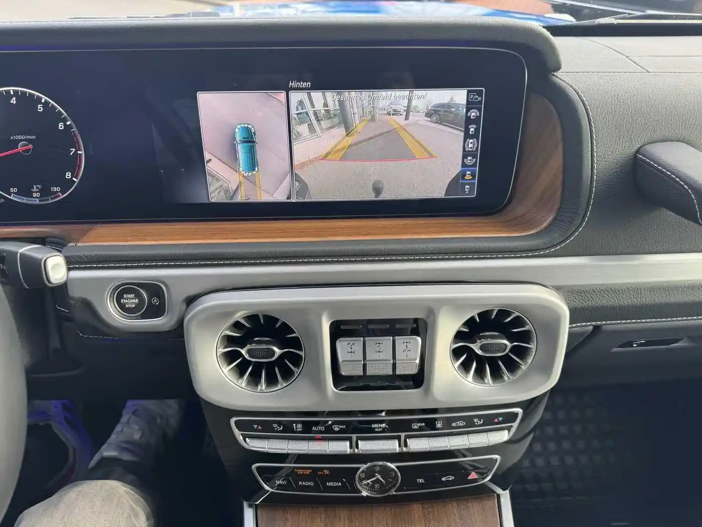 Mercedes-Benz G 500