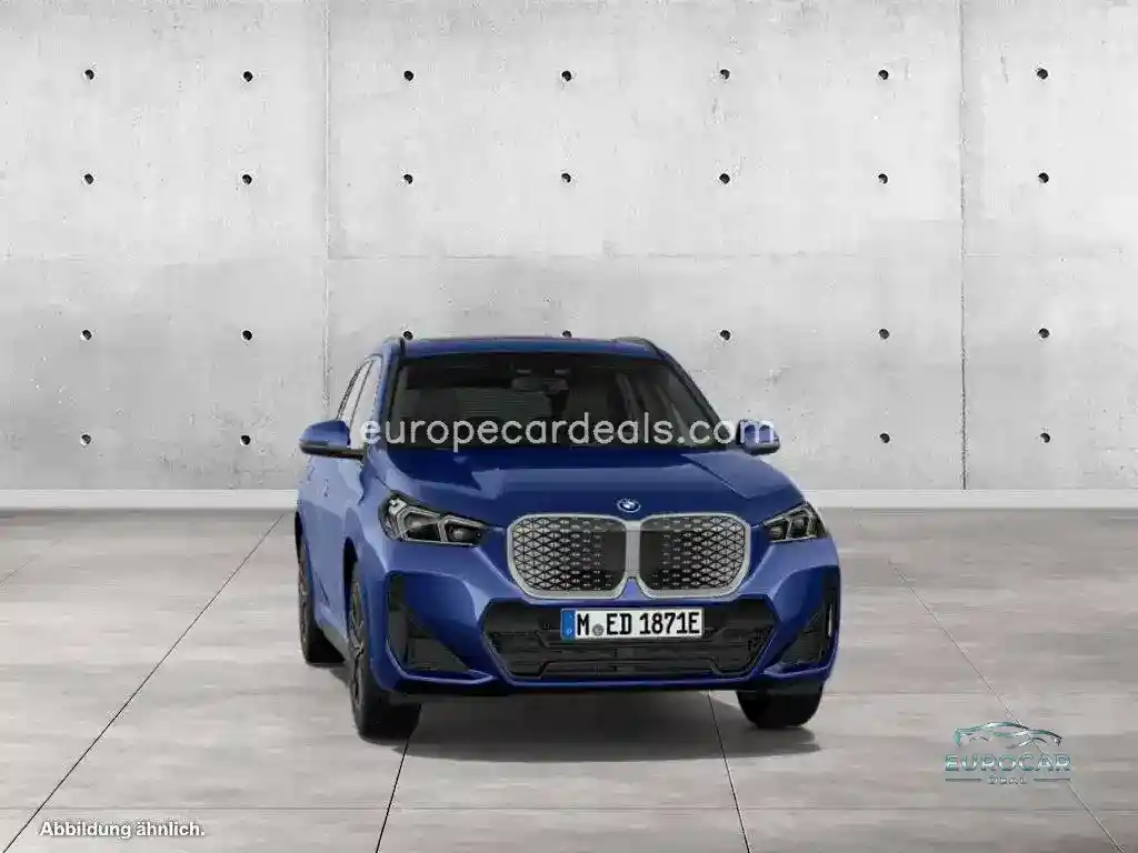 BMW iX1