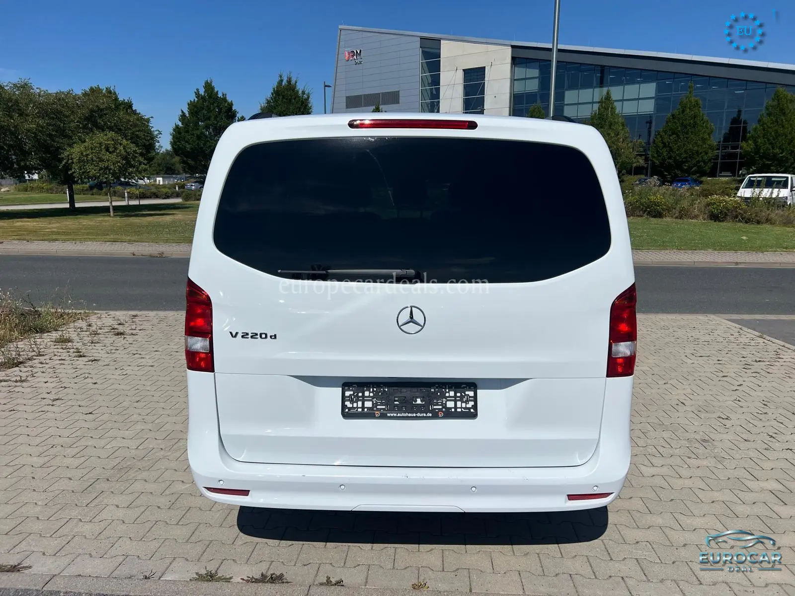 Mercedes-Benz V 220