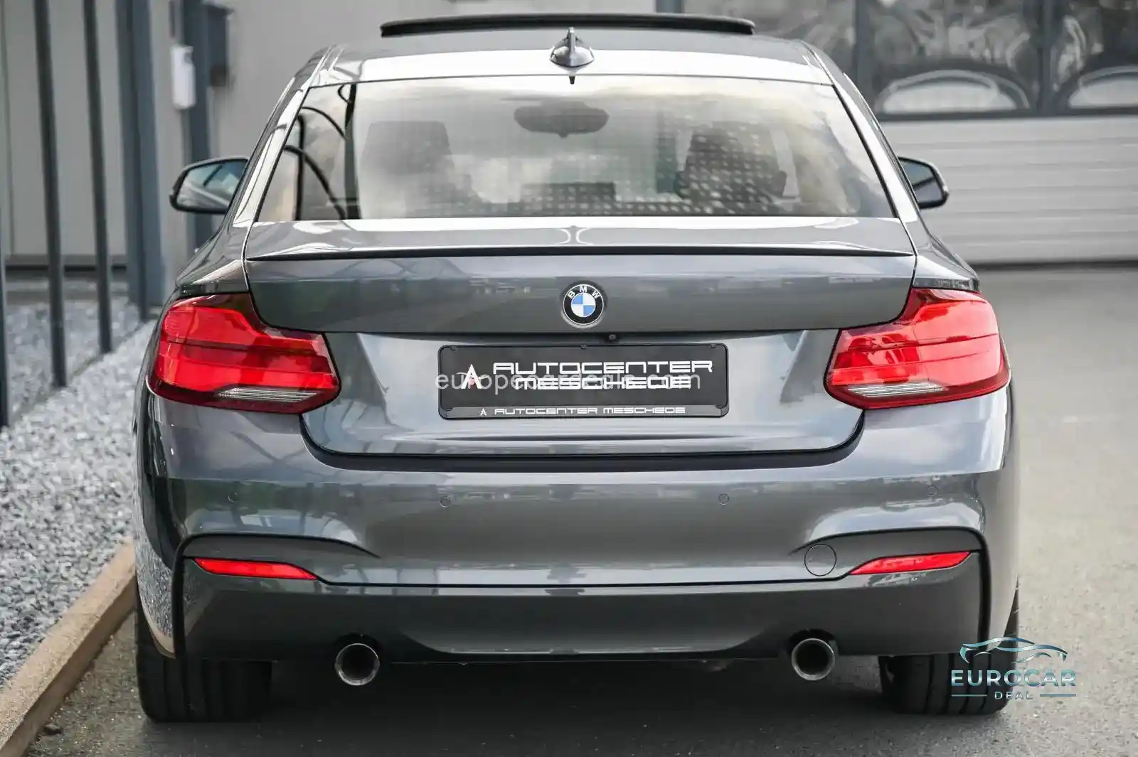 BMW M240i