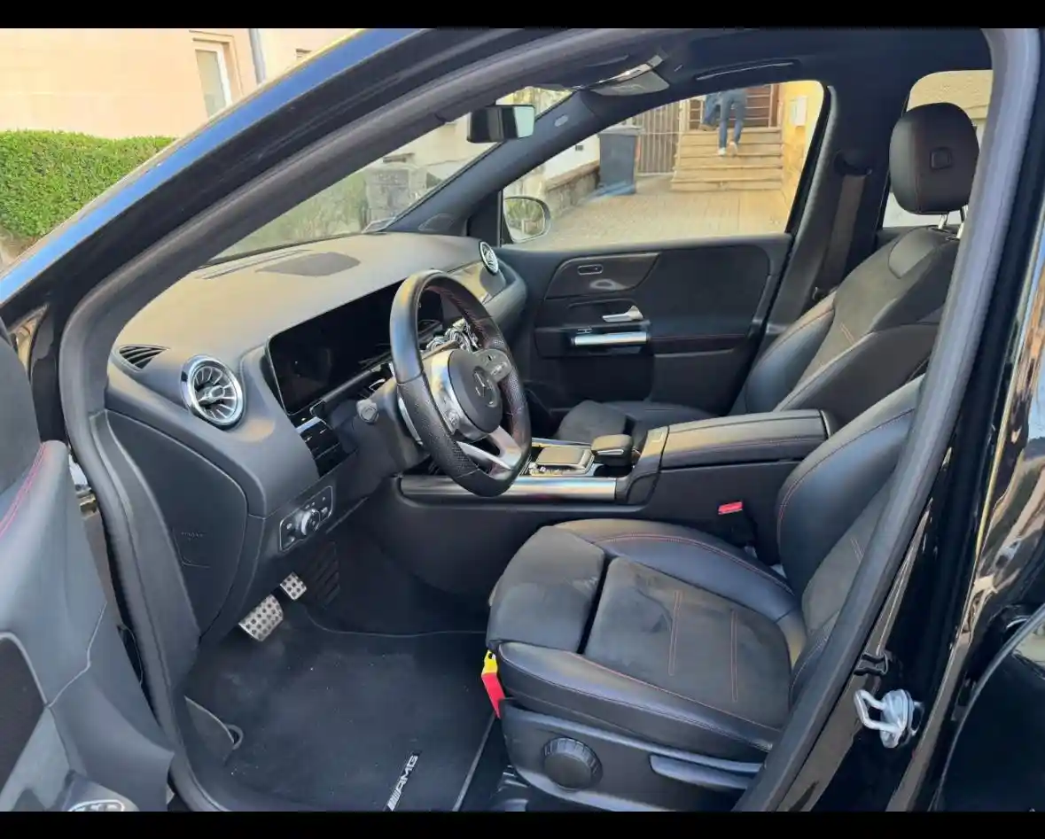Mercedes-Benz B 200