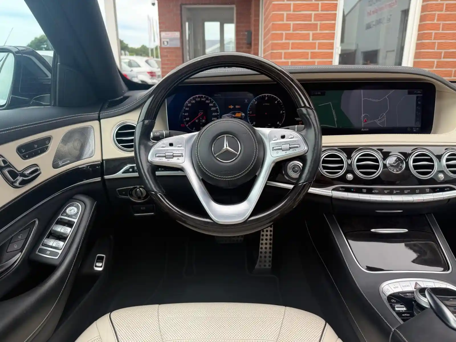 Mercedes-Benz S 400