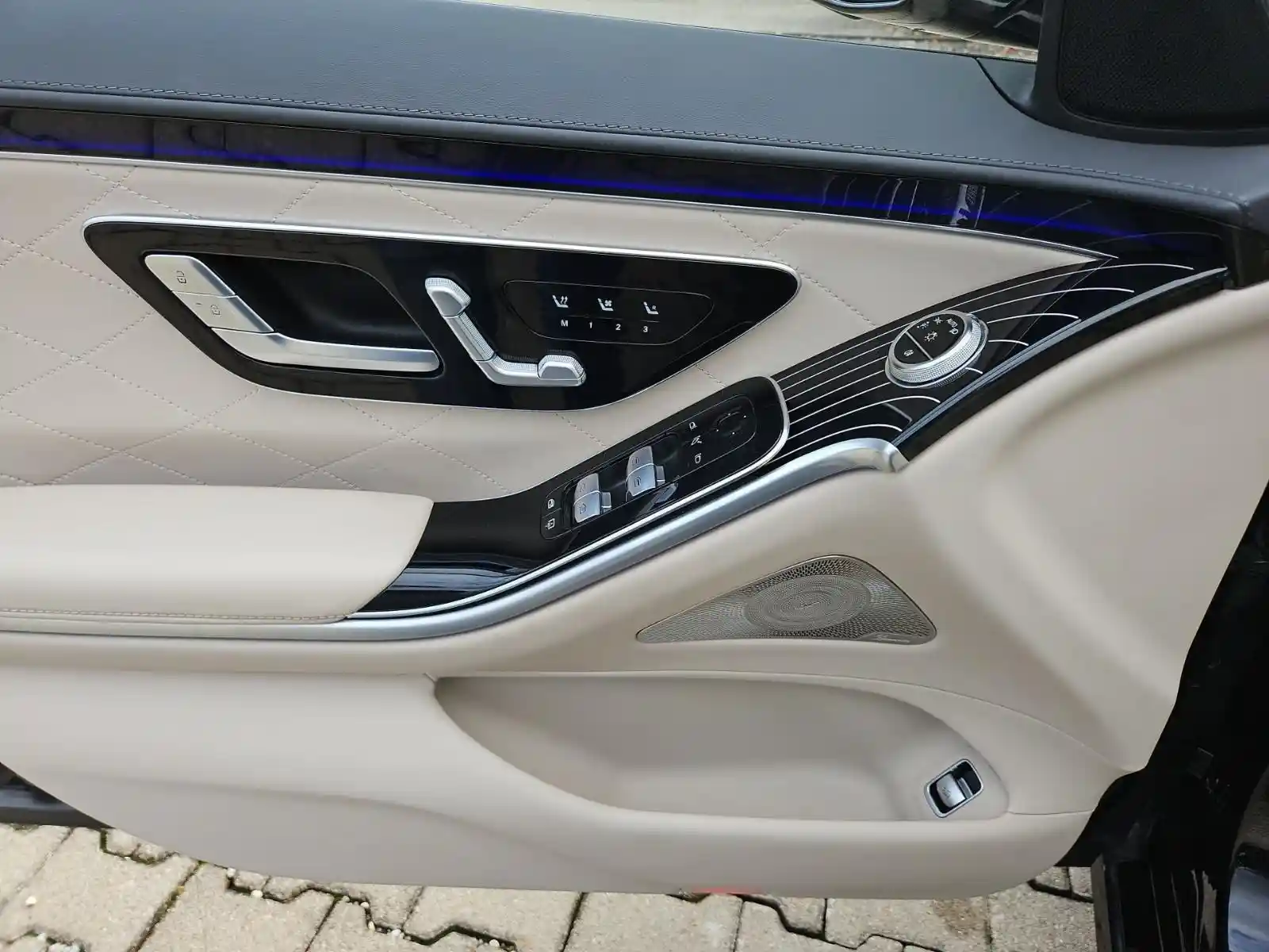 Mercedes-Benz S 400