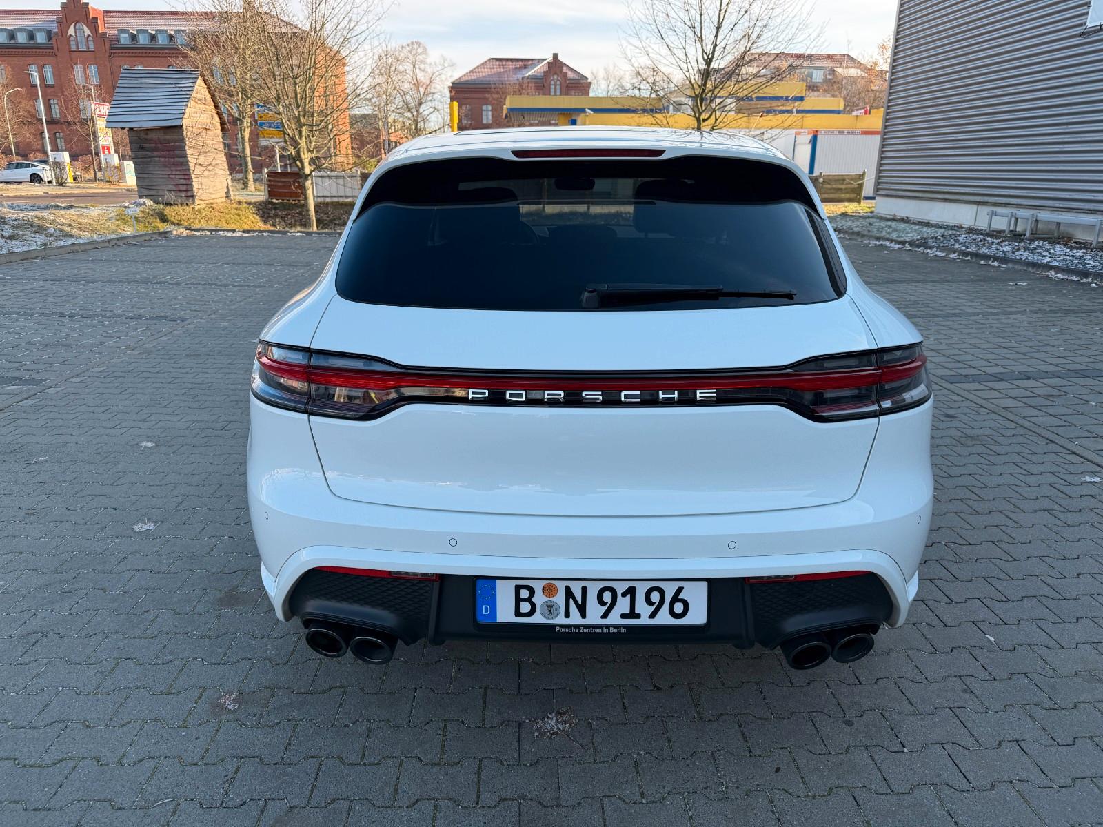Porsche Macan