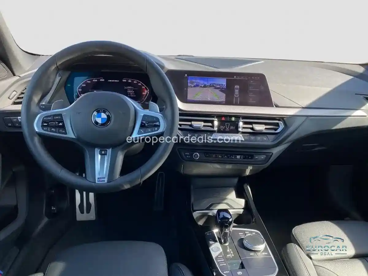 BMW M235