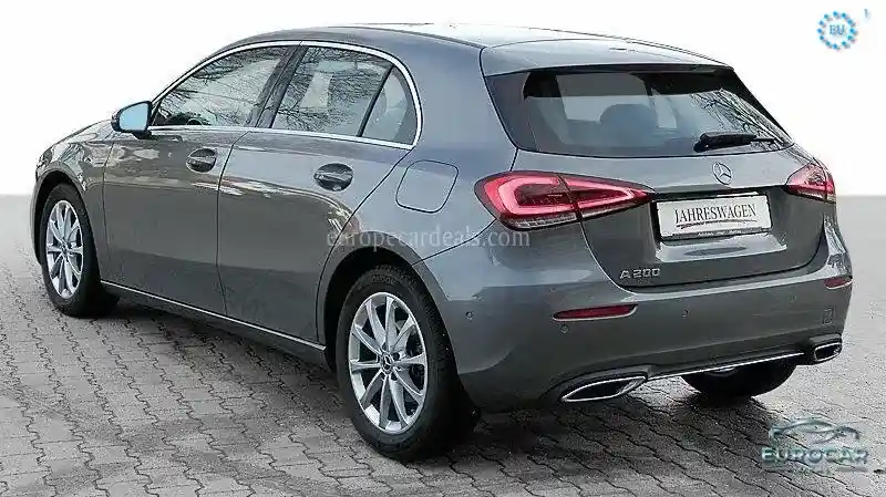 Mercedes-Benz A 200