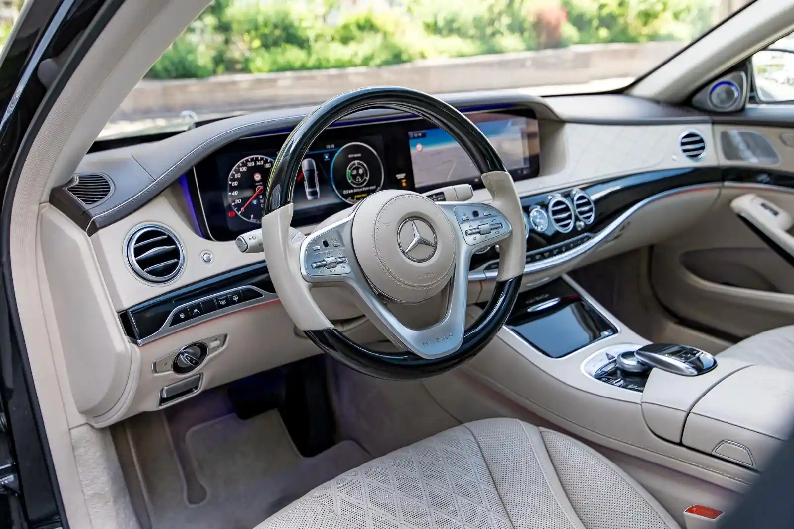 Mercedes-Benz S 560