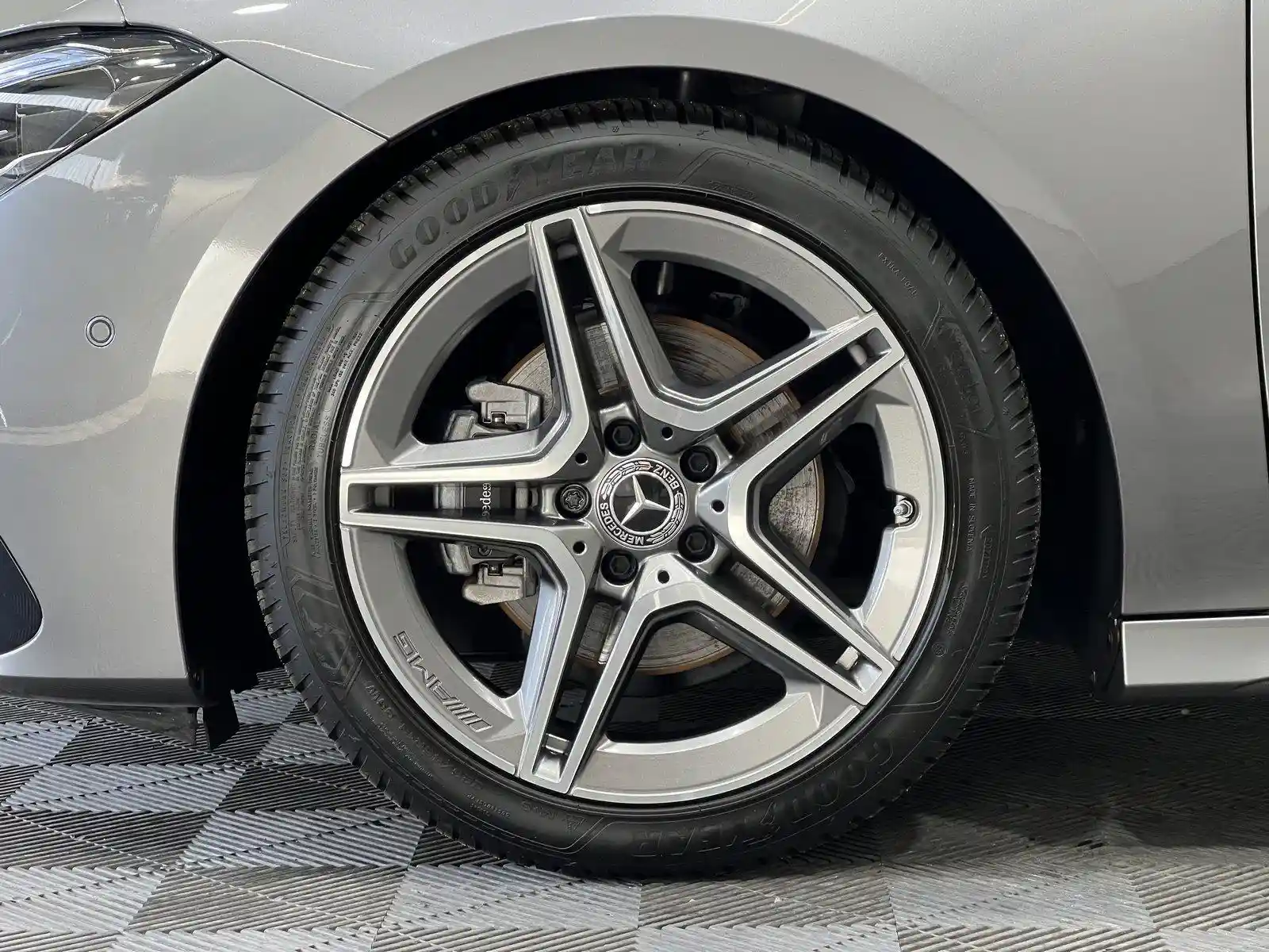 Mercedes-Benz CLA 180 Shooting Brake