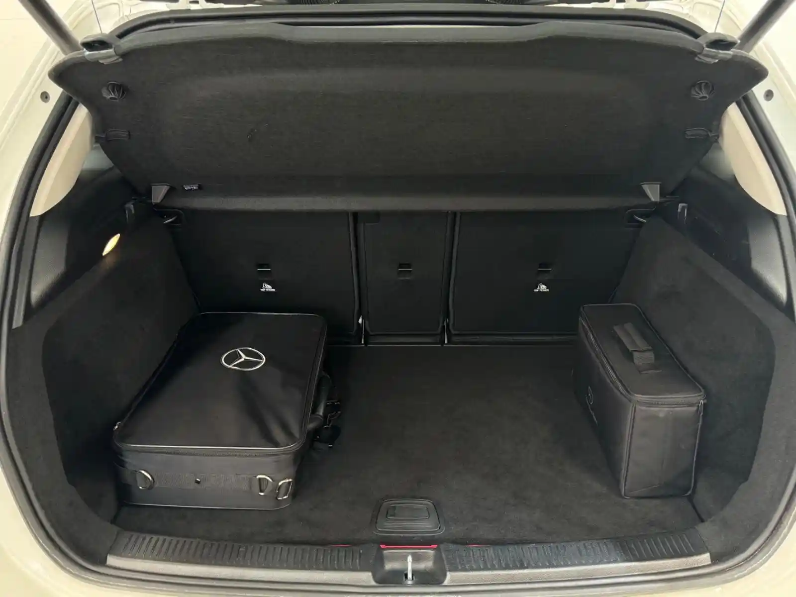 Mercedes-Benz B 250