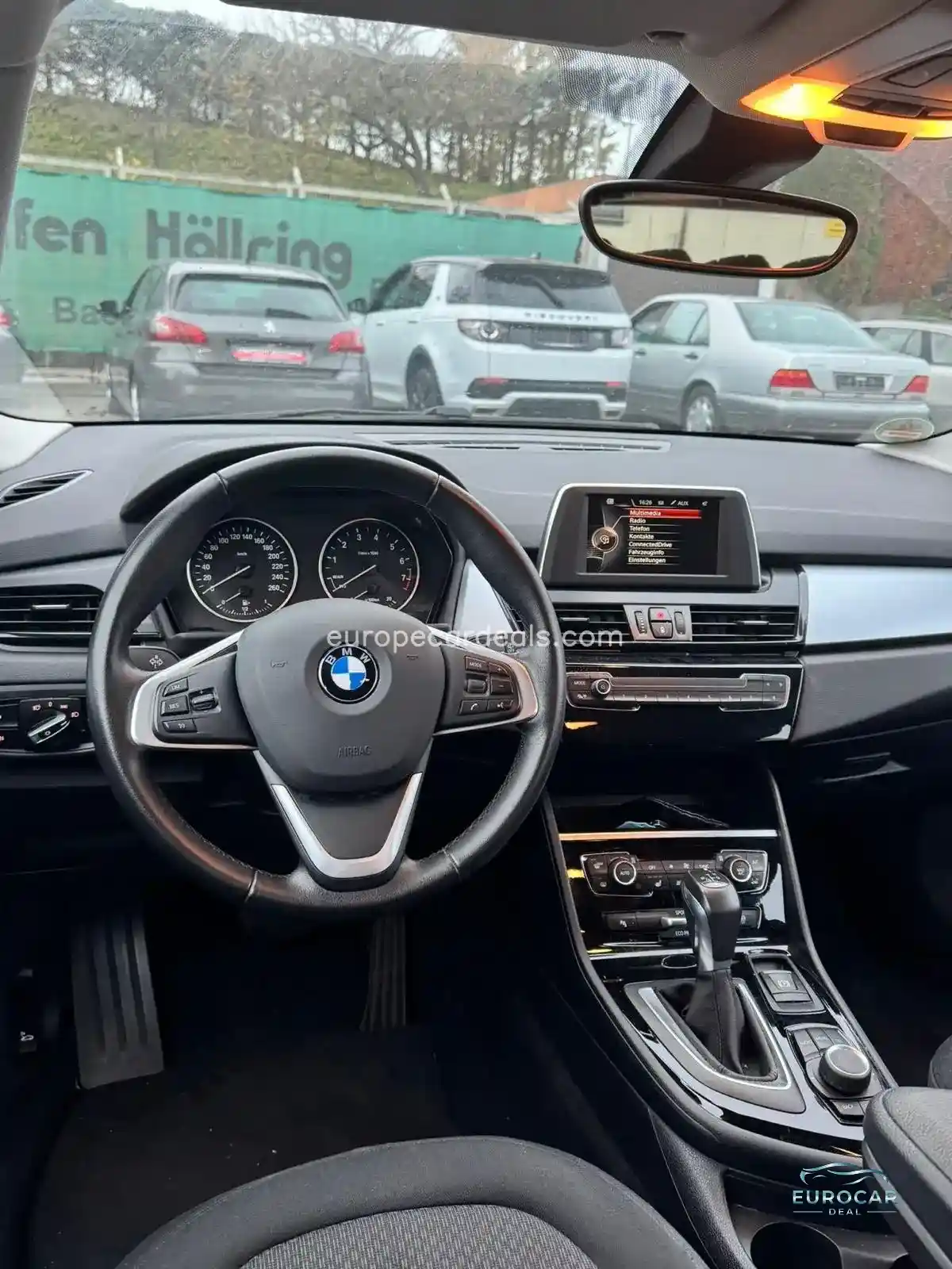 BMW 218