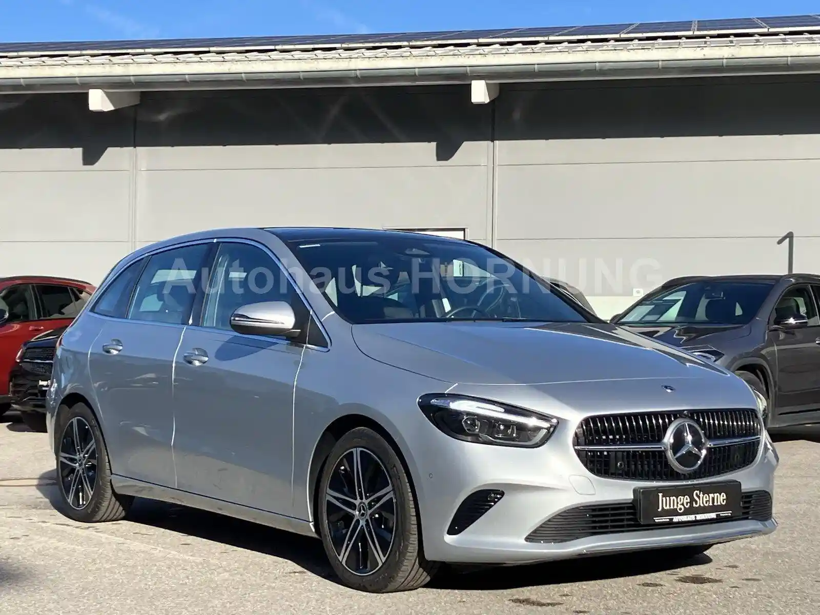 Mercedes-Benz B 200