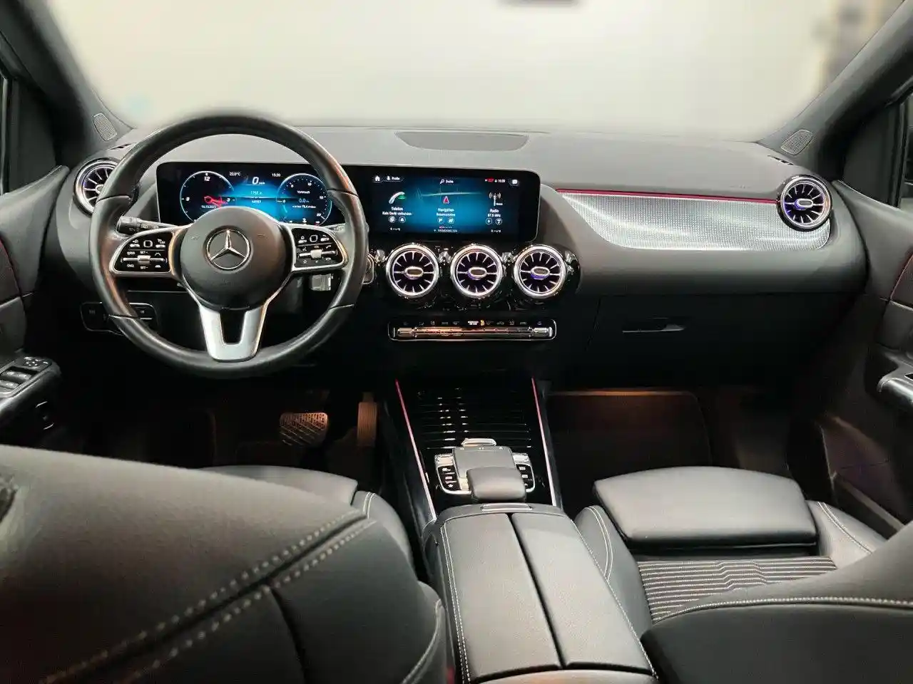 Mercedes-Benz B 220